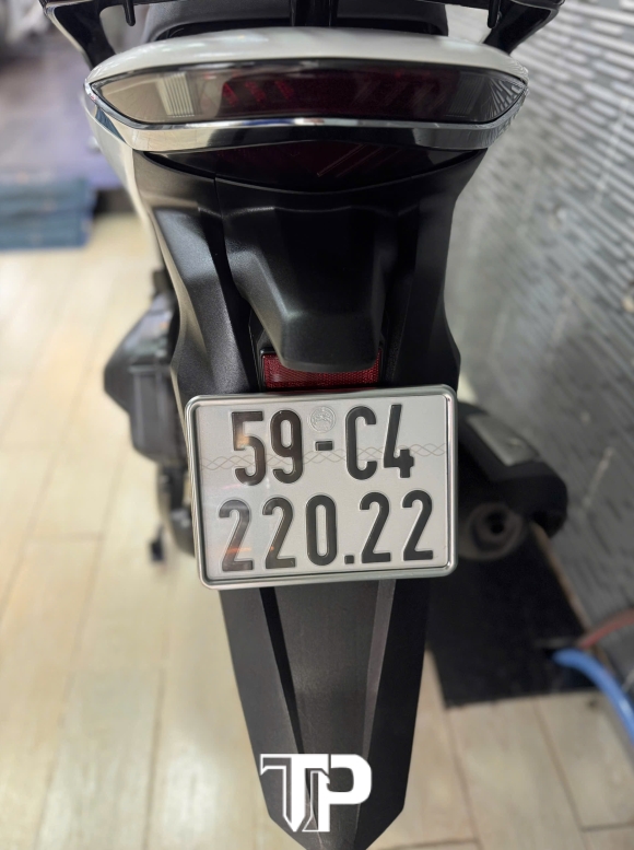 Sh 125 bs 2222 tứ quí