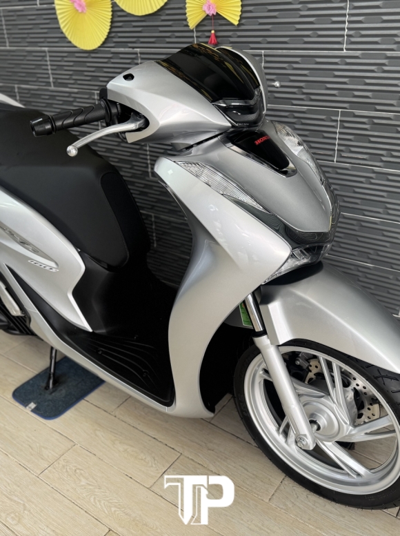Honda SH 160 date 2025 ABS Bạc Porsche