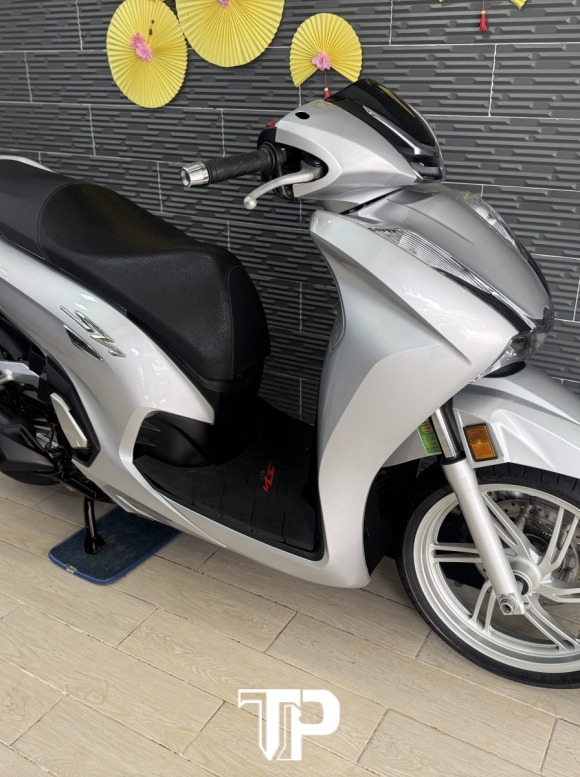 Honda SH 350i 2023 máy thái SM 601 max date