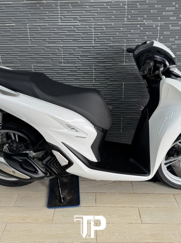 Honda SH160 abs date 2024 Trắng Panda 