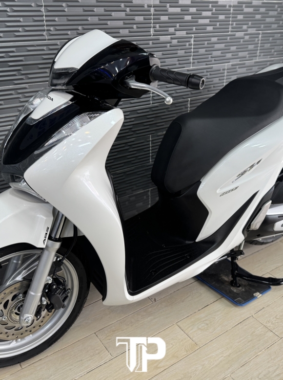 Honda SH160 abs 2024 Trắng Panda Bstp