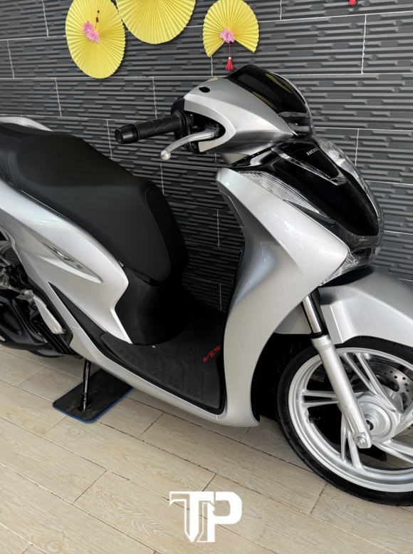 Honda SH125 date 2025 Bạc Porsche Bstp