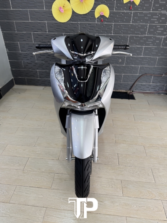 Honda SH125 date 2025 Bạc Porsche Bstp