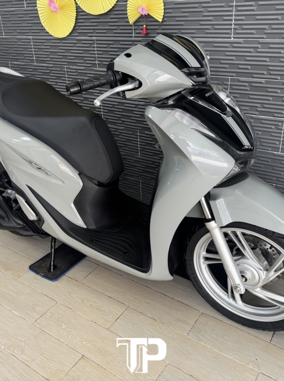 SH 150 date 2022 Xám Đen Bstp