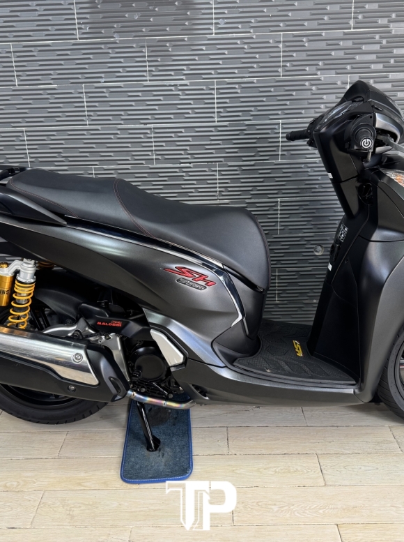 Honda SH300i date 2017 Đen Nhám Bstp