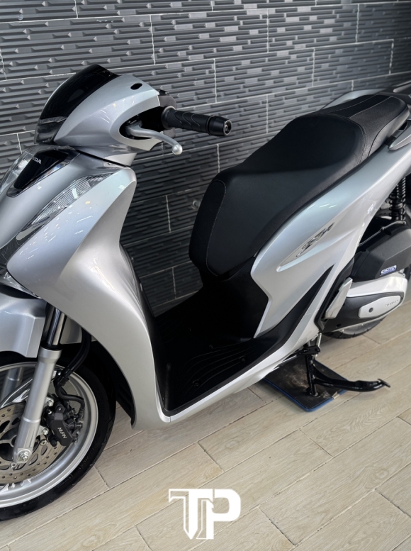 Honda SH150 date 2021 Bạc Porsche Bs Sài Gòn