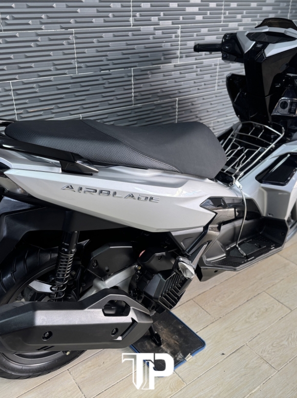 Honda AB 160 date 2022 Bạc Đen Bstp
