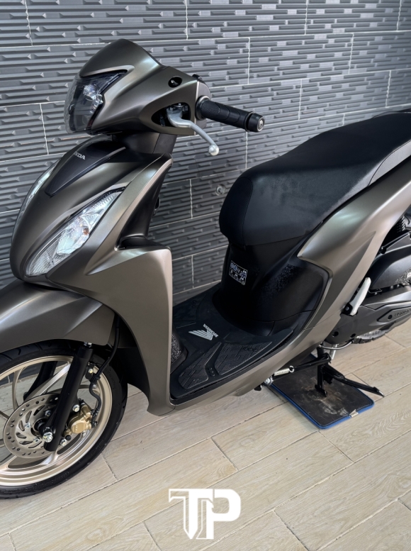 Honda Vision Nâu Vàng bản đặt biệt