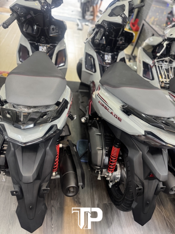 Honda AB160 Hàng bỏ mẫu 2025 New Xám Xi Măng