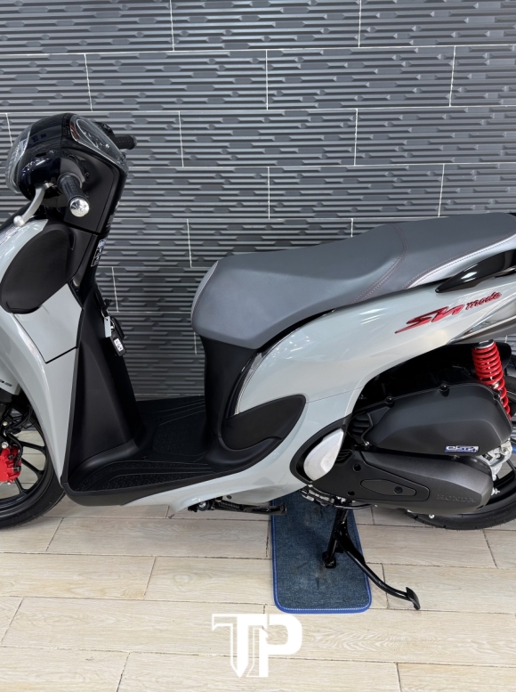Honda SH Mode 2025 Xám Xi măng Bstp