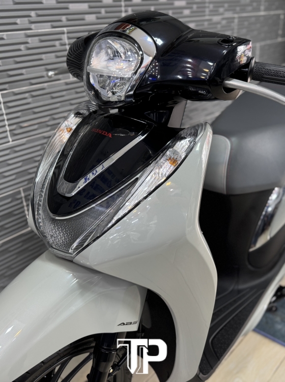 Honda SH Mode 2025 Xám Xi măng Bstp