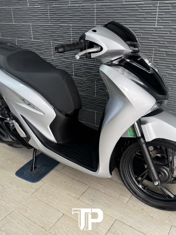 Honda SH160 date 2023 Bạc Porsche Bs Sài Gòn
