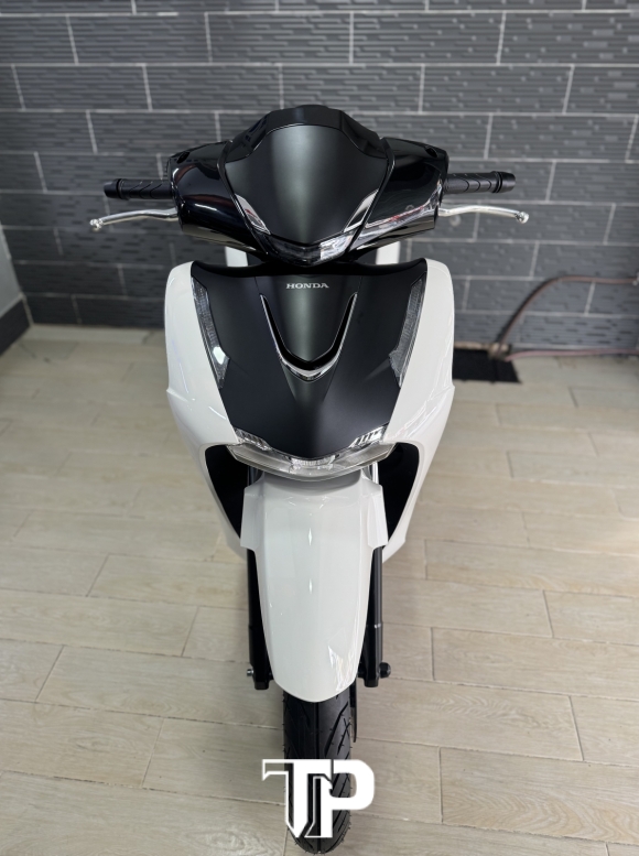 Honda SH125 ABS 2026 Trắng Đen Sporty 