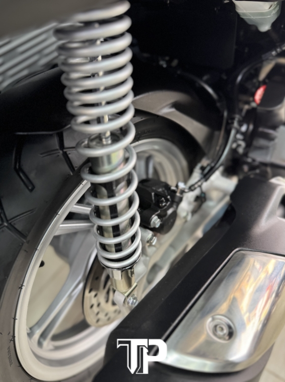 SH160 date 2025 abs Trắng Panda New 99.9%