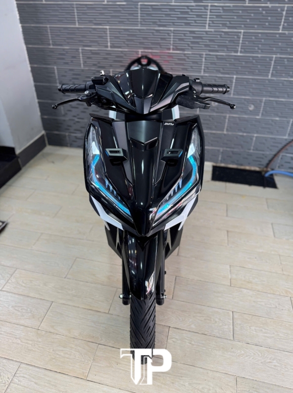 Vario 125 2024 2000km bstp