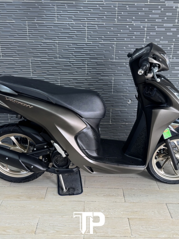 Honda Vision 2025 Màu Cánh Dán mâm đồng