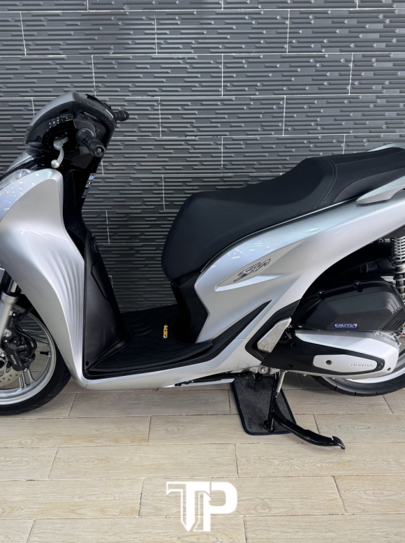 Honda SH125 date 2023 Bạc Đen Porsche Bstp