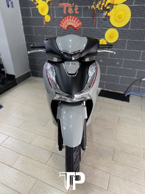 Honda SH160 Xám Xi măng 2025 