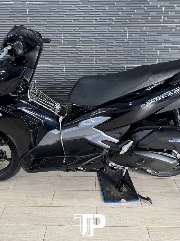 Honda AB125 date 2025 Đen Bóng hàng bỏ mẫu Bstp