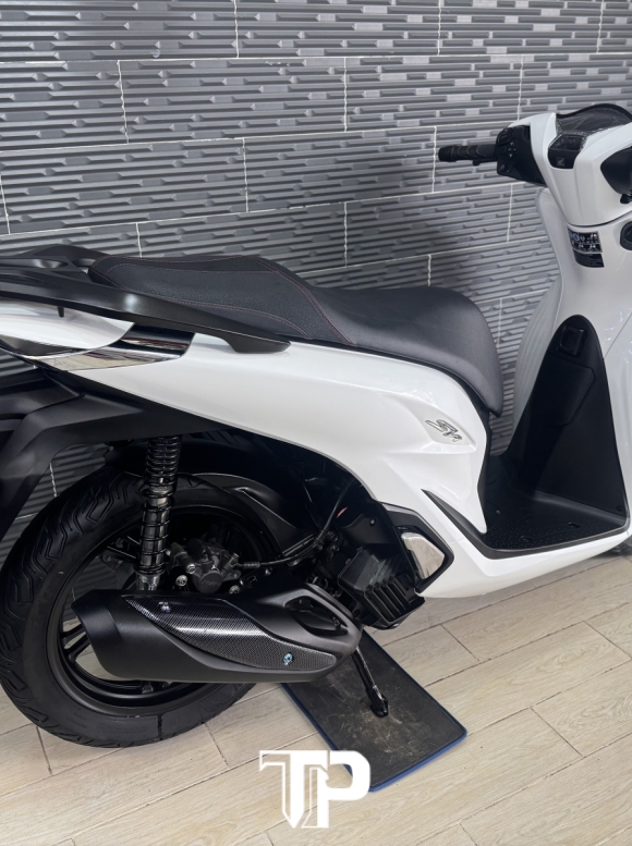 Honda SH150 date 2021 Trắng Đen Sporty Bs Sài Gòn