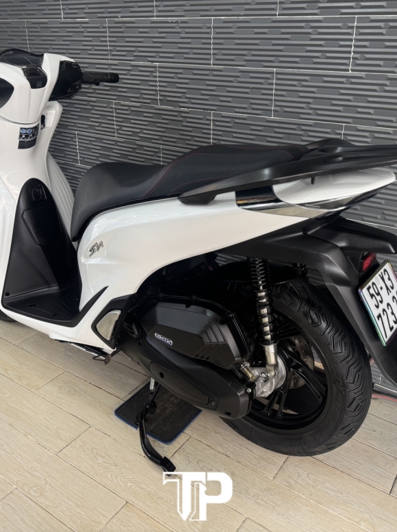 Honda SH150 date 2021 Trắng Đen Sporty Bs Sài Gòn