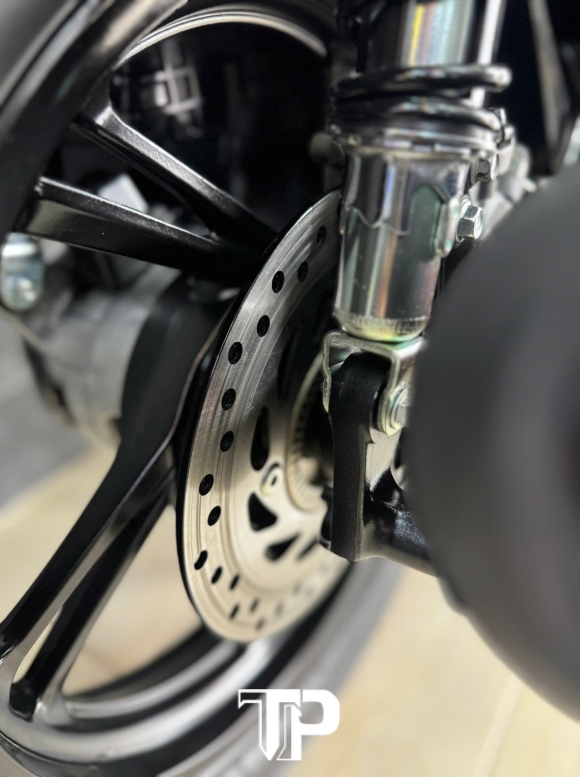 SH 125 abs xám titan bstp
