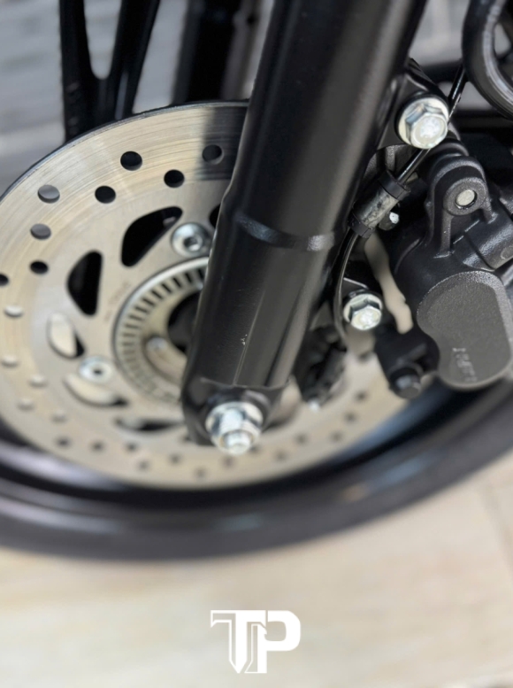 SH 125 abs xám titan bstp