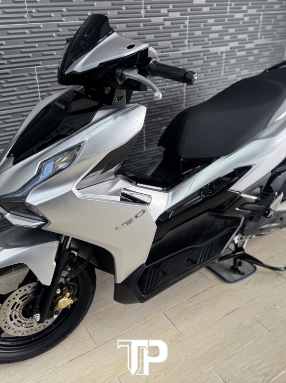 Honda Air Balde 160 date 2022 -4val Bạc Porsche Bstp