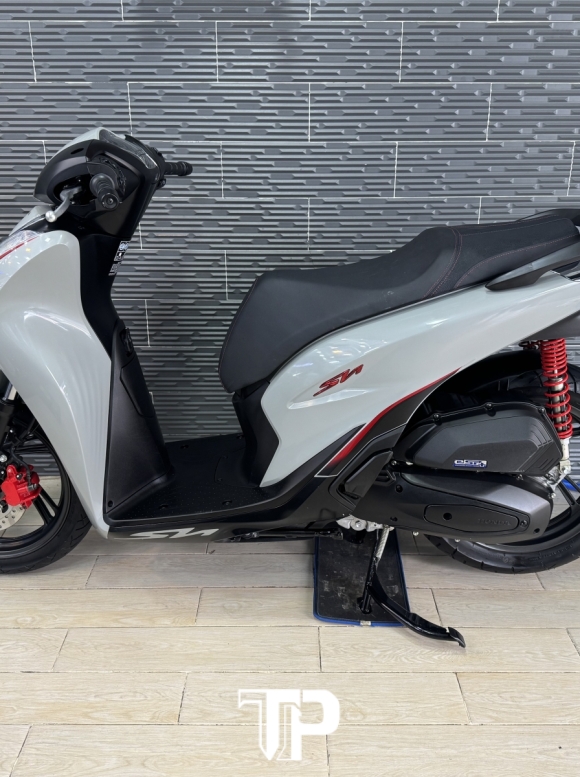 Honda SH125 abs date 2024 Xám Xi măng