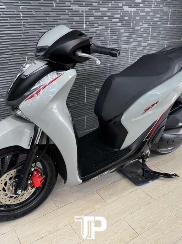 Honda SH160  date 2023 Xám xi măng Mẫu mới Bstp