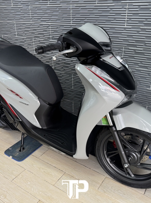 Honda SH 160 date 2024 Xxm Bstp