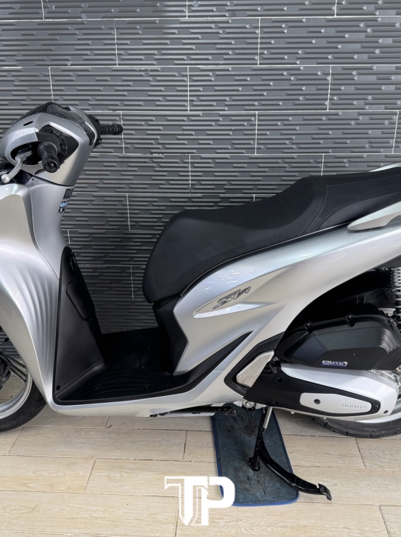 Honda SH125 date 2024 Bạc Porsche 