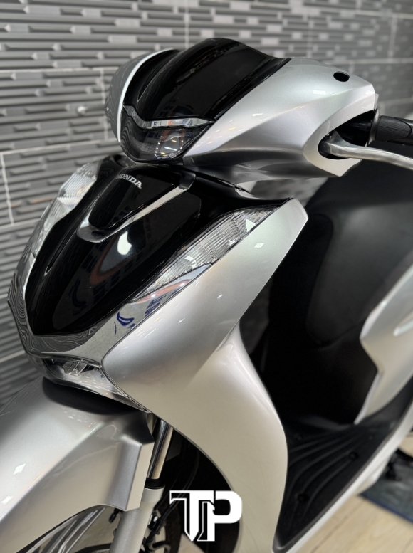 Honda SH125 date 2024 Bạc Porsche 