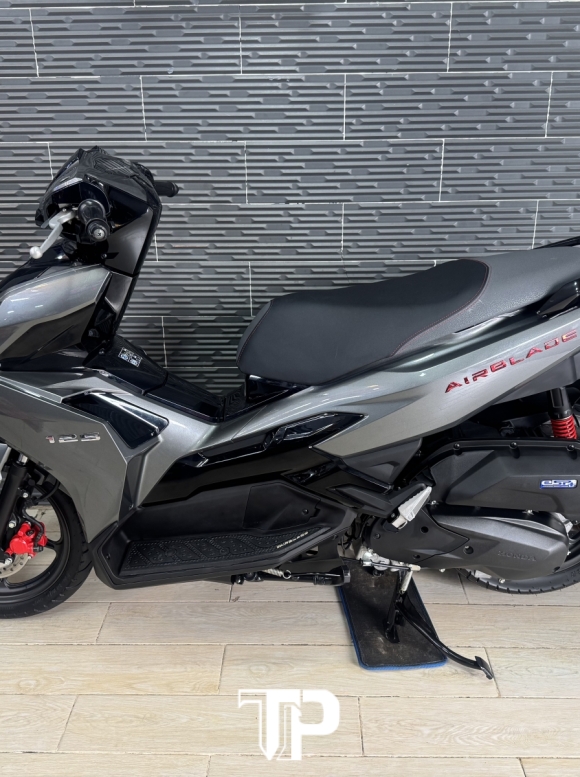 Honda AB125 date 2025 Xám Lamborghini Bstp
