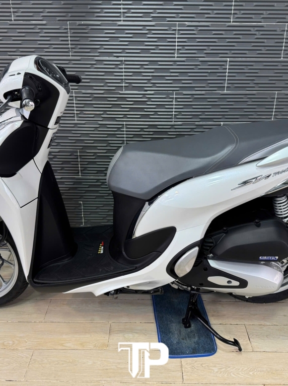 Honda SH Mode 2024 Trắng Bs Sài Gòn