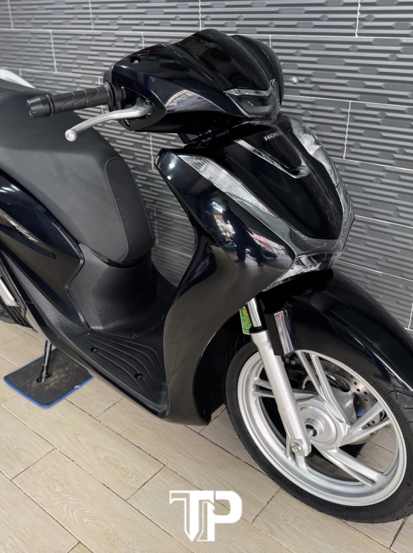Honda SH 125 date 2025 Đen Bóng Bs Sài Gòn