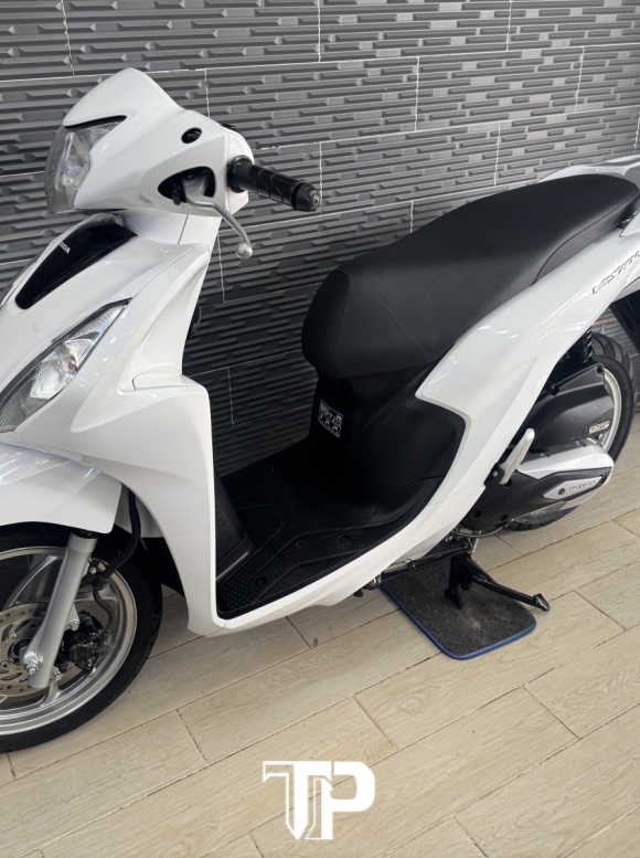 Honda Vision 2021 Trắng Bstp 