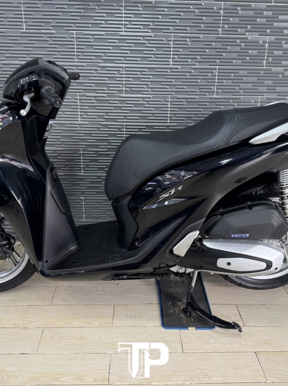 Honda SH 125 date 2025 Đen Bóng Bs Sài Gòn