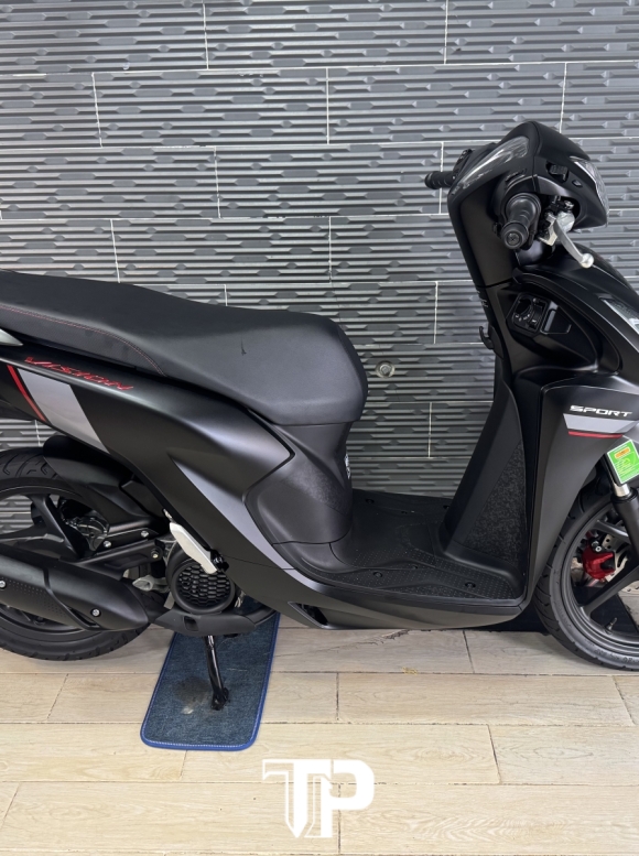 Honda Vision Đen Nhám Thể Thao Bánh lớn New 