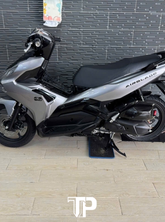 Honda AB125 date 2021 Bạc Đen Porsche Batp