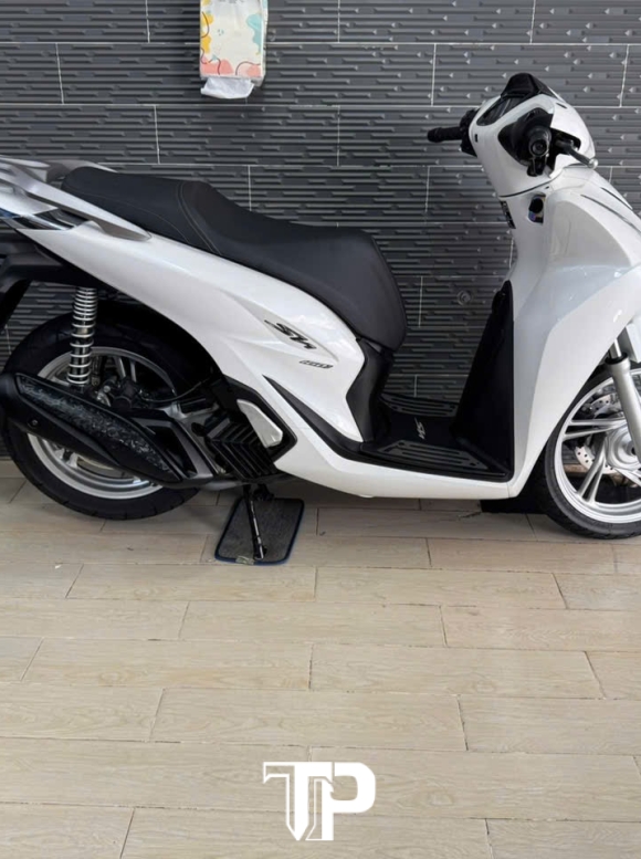 Honda SH125 Mẫu Mới 2026 Trắng Bs Sài Gòn