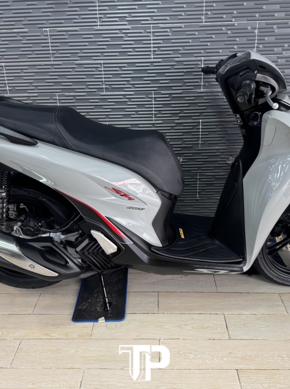 Honda SH150 abs date 2021 Xám Xi Măng Bstp