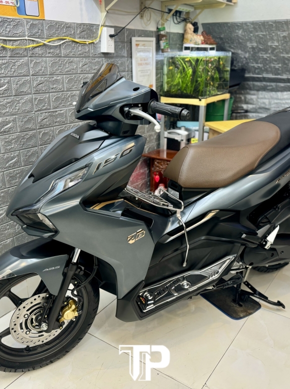 Honda AB150 date 2021 Xanh Nhám Tuyệt chủng 2k klm