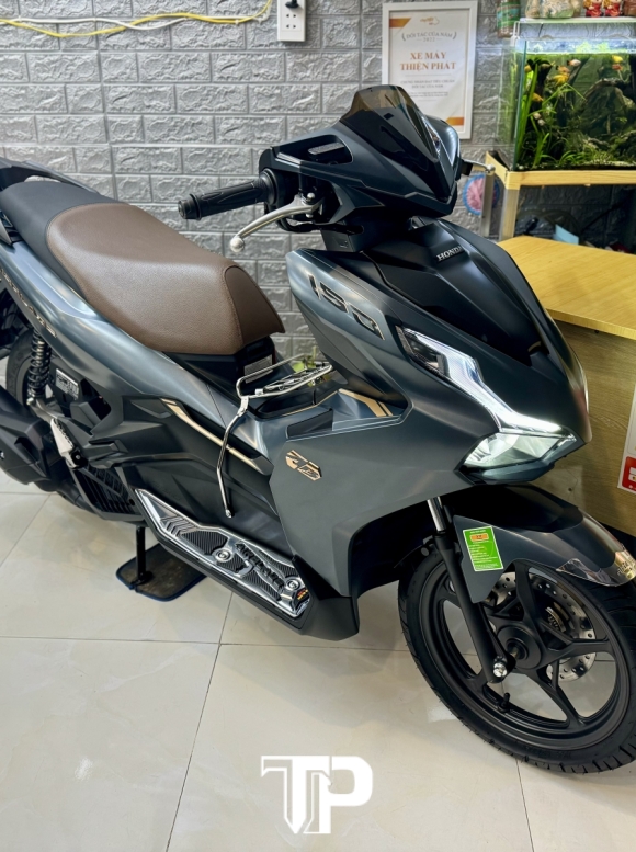 Honda AB150 date 2021 Xanh Nhám Tuyệt chủng 2k klm