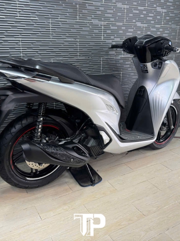Honda SH125 date 2022 Bạc Đen Porsche Bstp