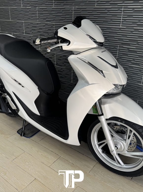 SH125 - 2026 Trắng New 