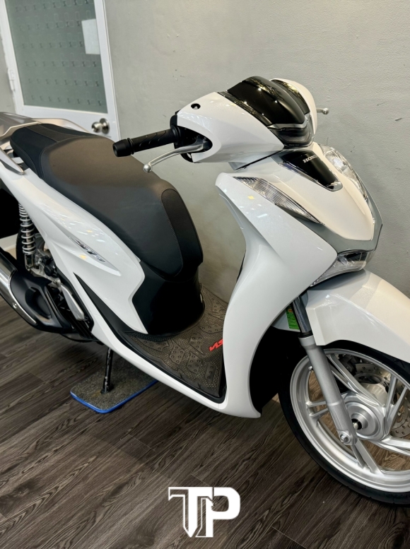 Honda SH160 date 2024 Trắng Bstp