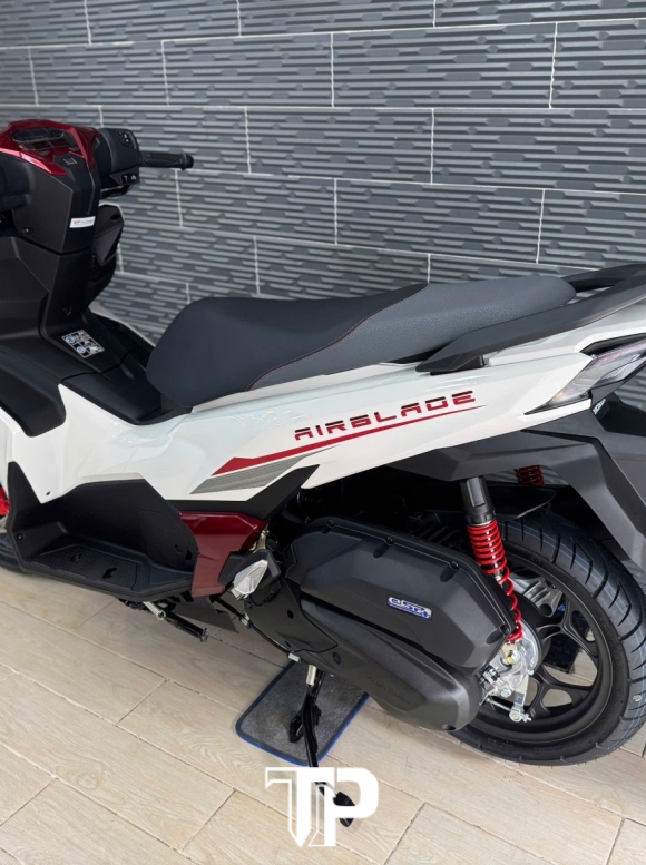 Ab 160 abs xe mới 2026