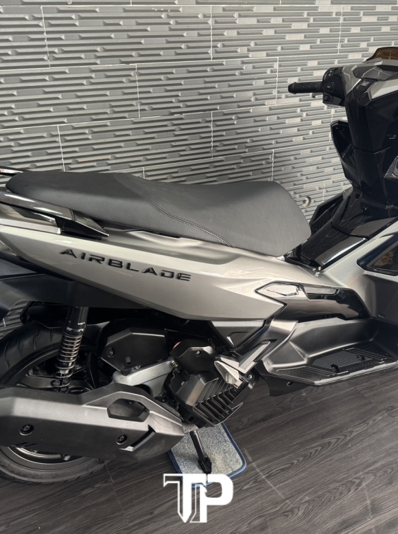 Honda AB160 date 2022 Xám Lamboghini Sporty