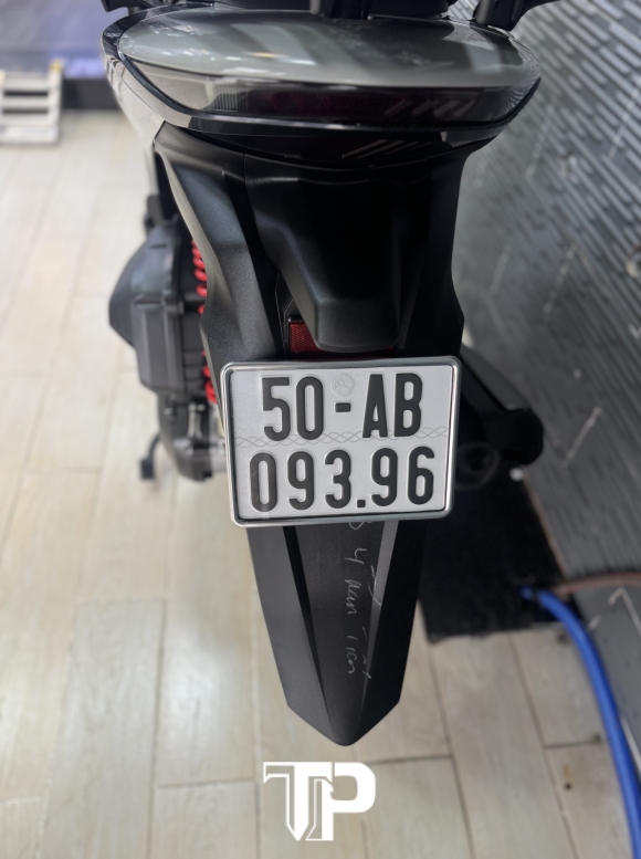 Honda SH160 mẫu mới 2026 Xám Xi Măng Sporty